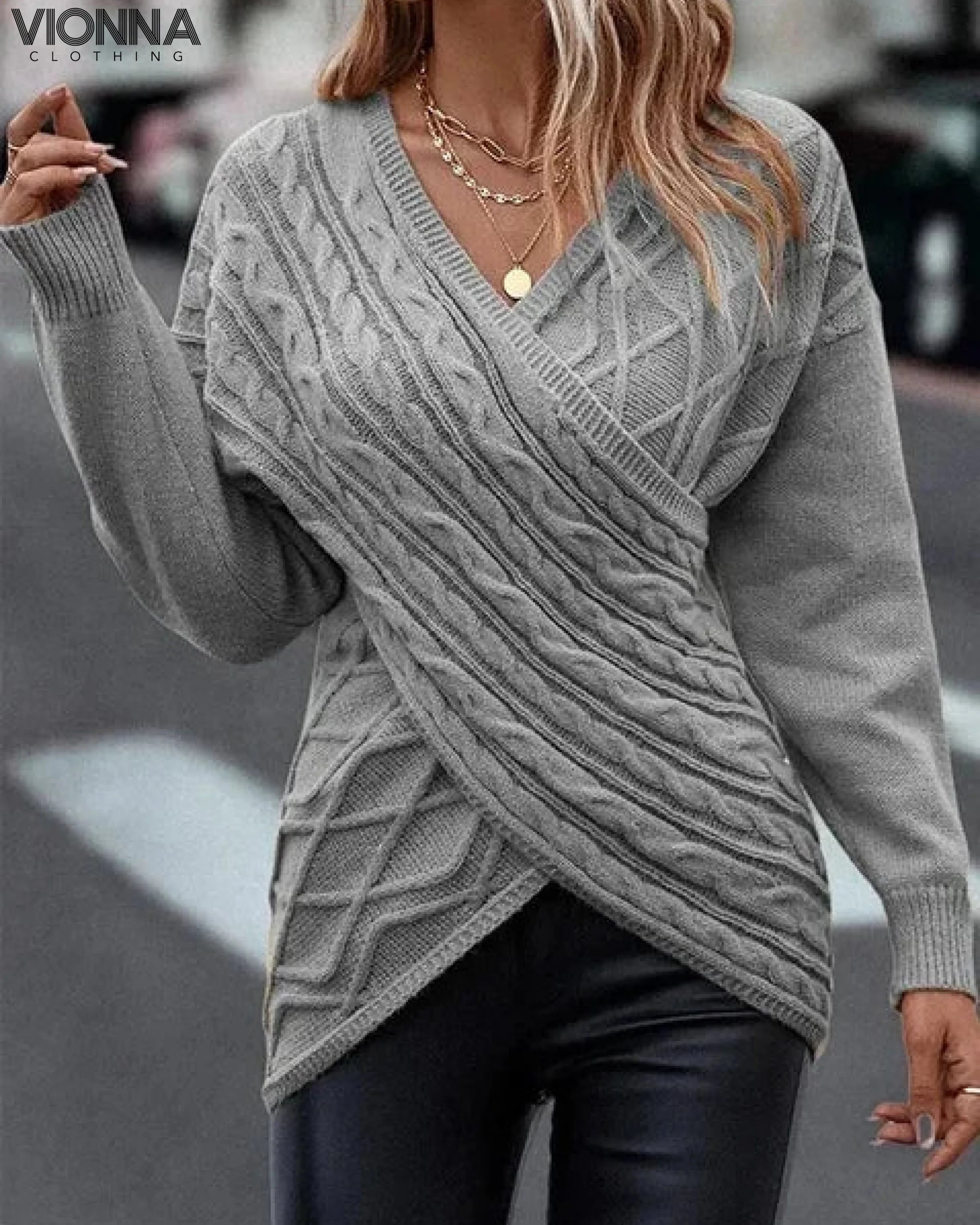 Emmy - Pull en tricot torsadé à épaules croisées Gris / S Manches longues