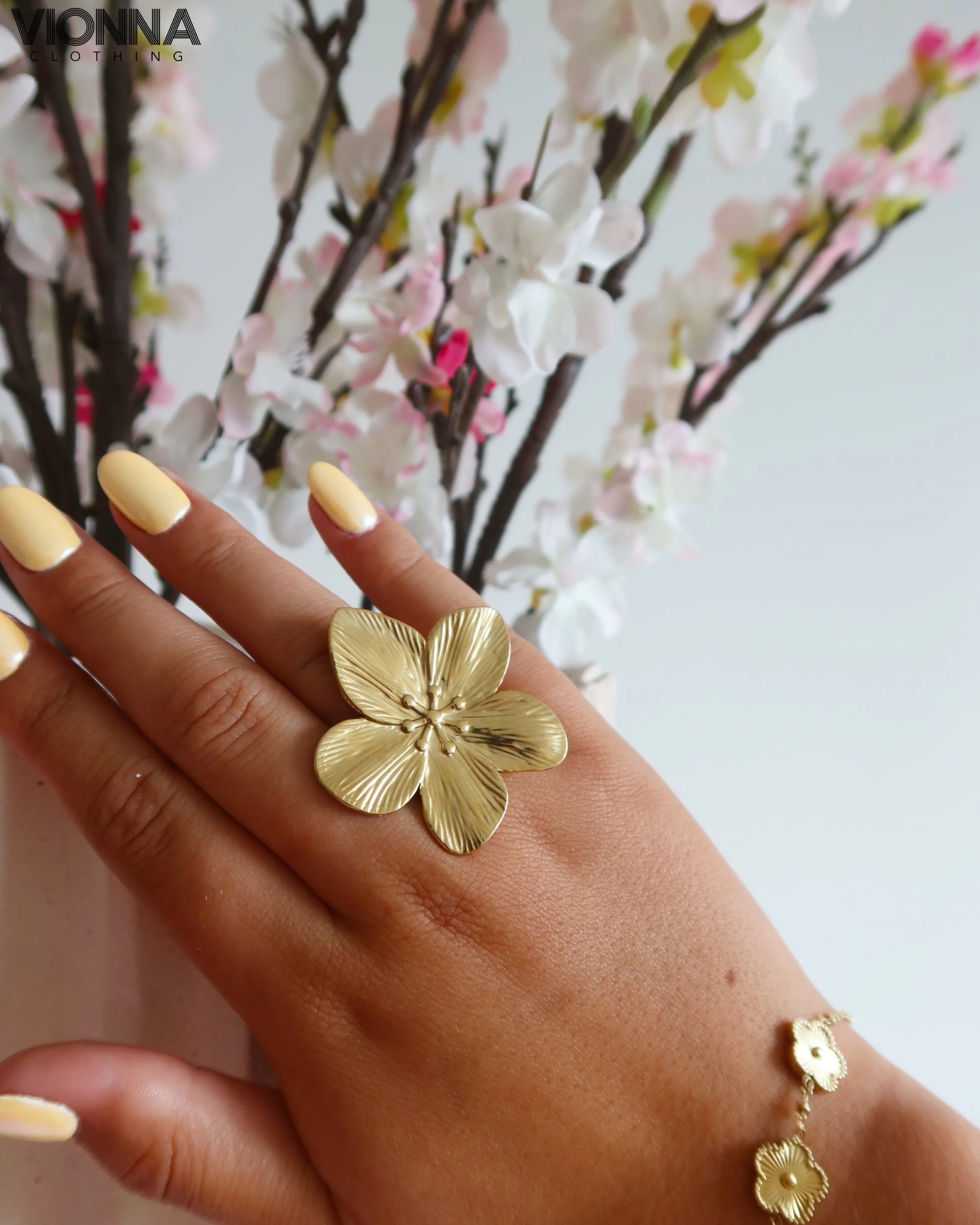 Bague à fleur large | Or