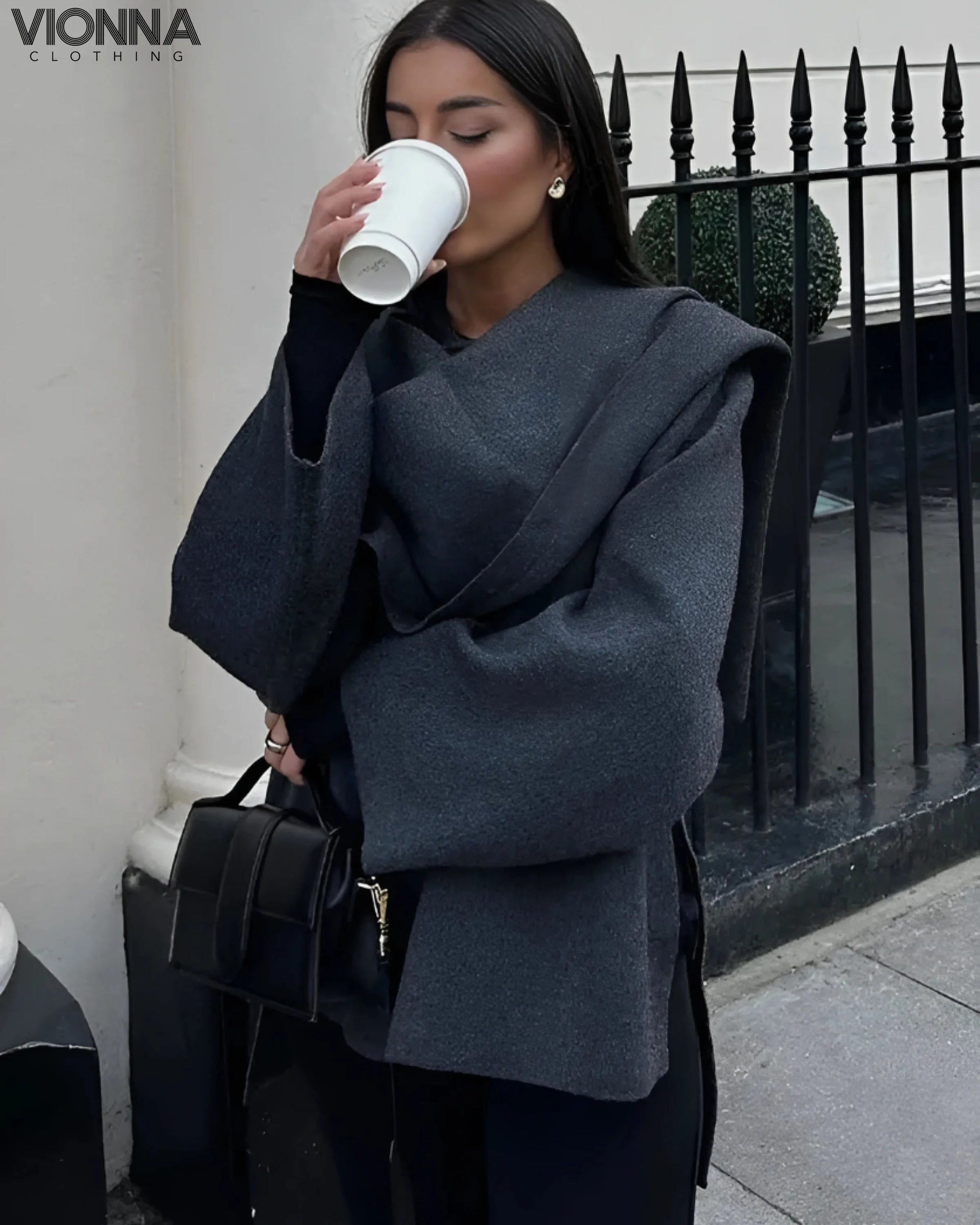 Livia™ - Cape Jack