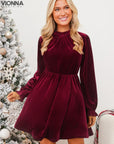 Robe élégante à manches longues en velours rouge / S Vêtements et accessoires >